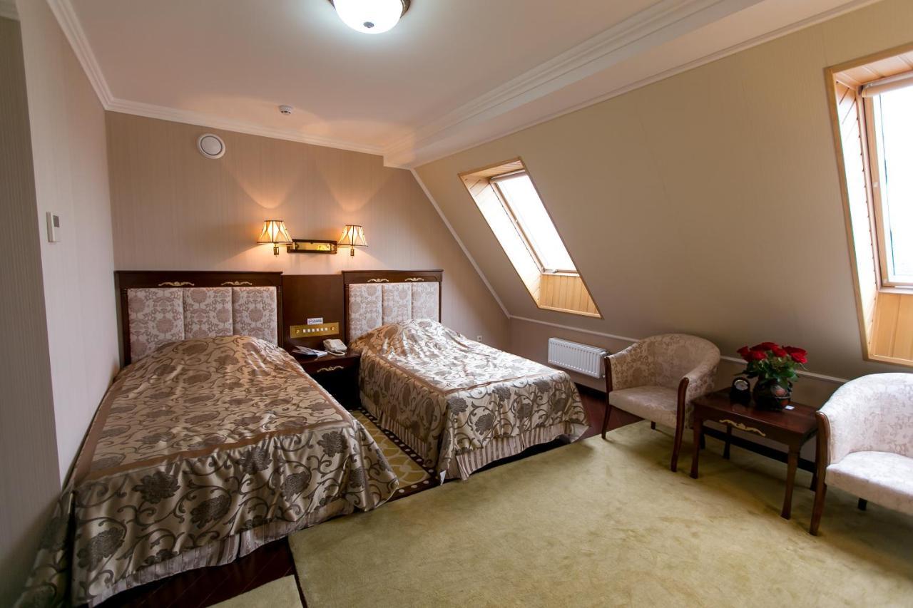 Allureinn Hotel And Spa Chernivtsi Bagian luar foto